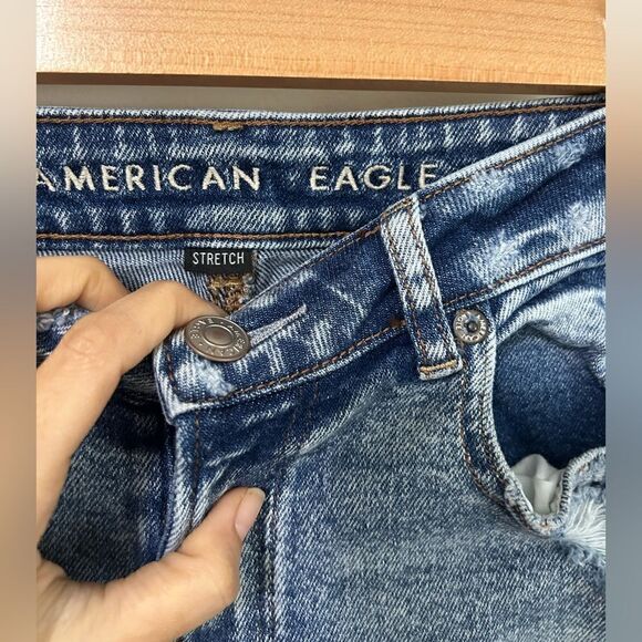 American Eagle Mom Stretch Jeans - Picture 5 of 9